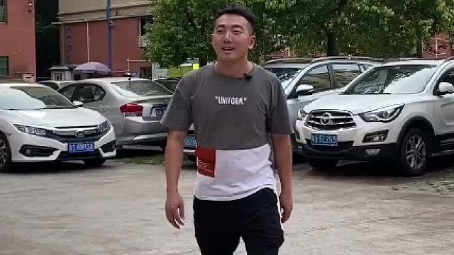 经常不洗车，车内也是会有异味和霉菌的。