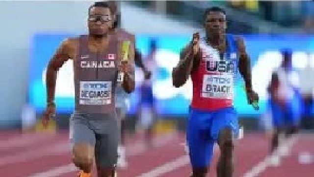 《生吃贝利》场景10年后重演，仿佛情景再现！