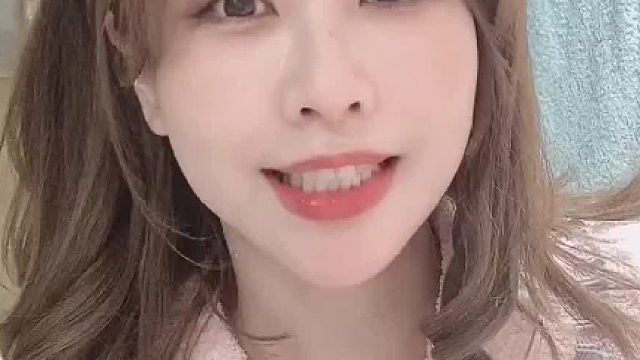 #定制你的2021假期结束，准备开工，别熬夜啦，眼部按摩消水肿～做起来！OK？#美妆 @