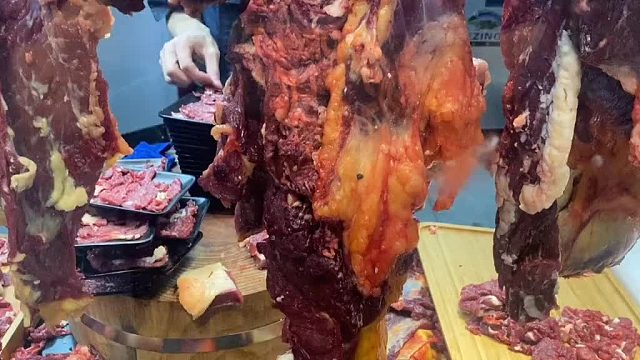 潮汕牛肉为什么风靡全国？新鲜是最大的特点，光盘行动拒绝浪费！