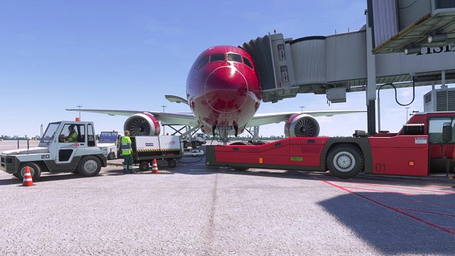 吉祥航空波音787降落上海浦东国际机场