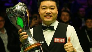 壓抑已久的情緒！丁俊暉奪冠時(shí)刻，結(jié)局崩飛黑球10——6橫掃對(duì)手