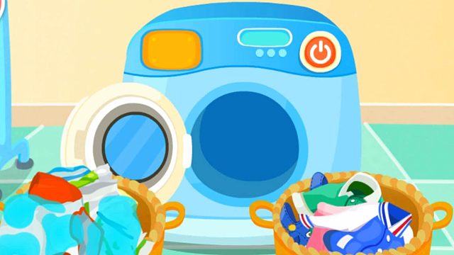 宝宝劳动小能手：学习洗衣服 晾晒衣物 熨平衣服