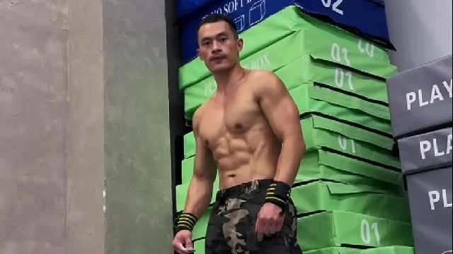 路是自己选的，没有输赢，  只有值与不值。