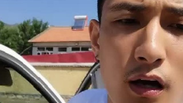 现在该怎么办？这谁会不会给我们车淹了！