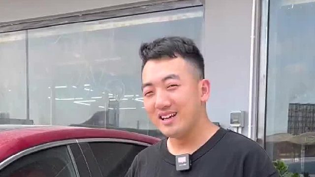 今天给这辆汉去做个定损，顺便带大家看一下整个流程。