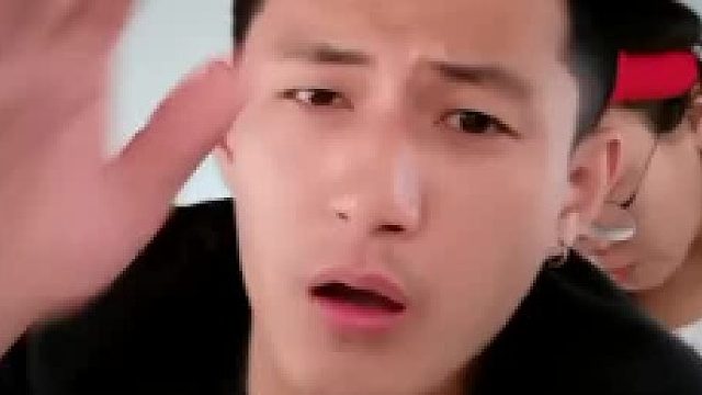 三天三夜没洗澡了，嗓子也全部都哑了！也没有电源，我们该怎么办？#床车生活