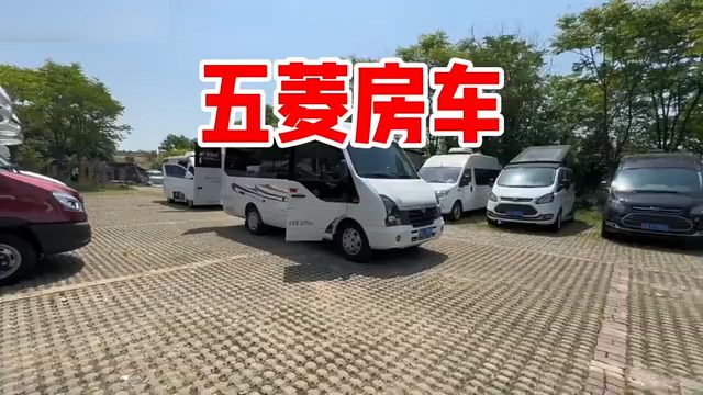 从俄罗斯开回来的五菱房车，车主说去一趟啥事没有，车真好