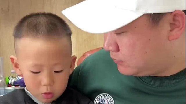 买保险的时候他也没让我填啊……