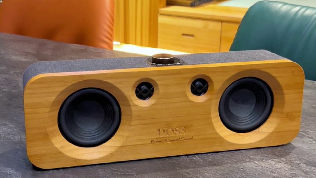 不要再乱买音箱啦！你来听听这个！DOSS 全景声音箱，为你带来前所未有的震撼听觉享受。