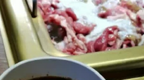 终于吃上当地特色了！咘咘真好！