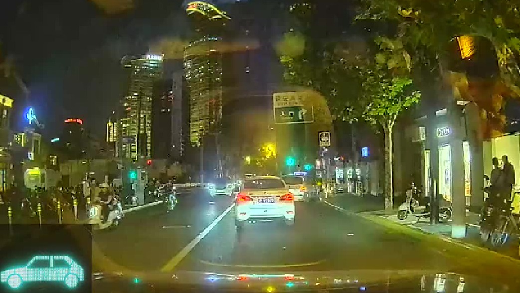 相亲对象说想在上海买房，我是这么回应她的...