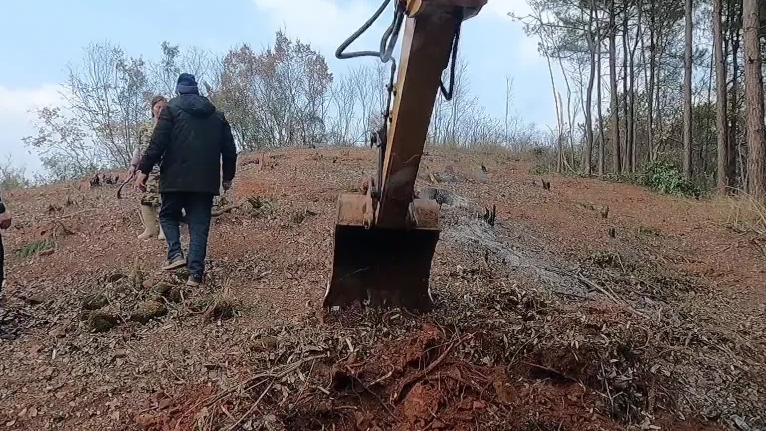 同样的地，你挖了八千多，别人的只挖了三千多。为什么？