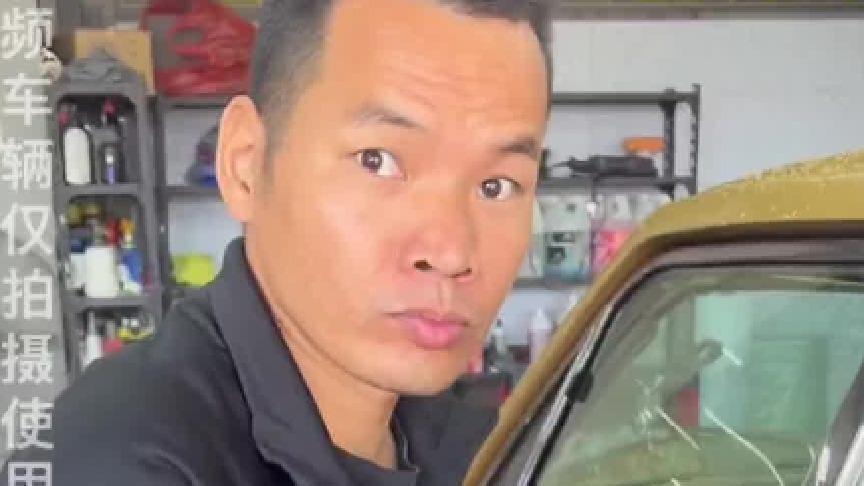 给劳斯莱斯贴了个膜，你们说过两天会不会掉色呢?