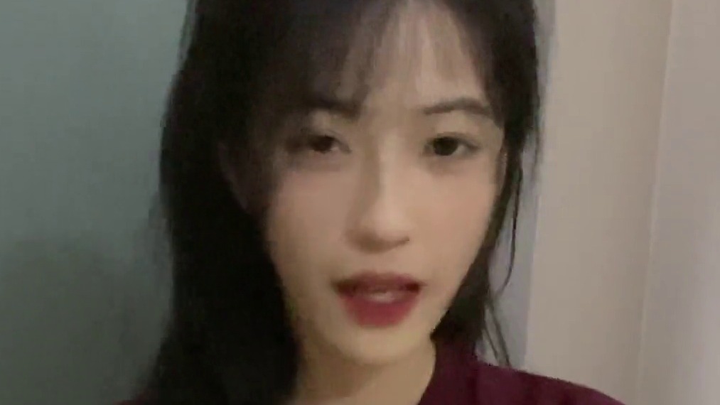 可恶啊！！本来想帅帅靠墙的，果然我当不了帅哥