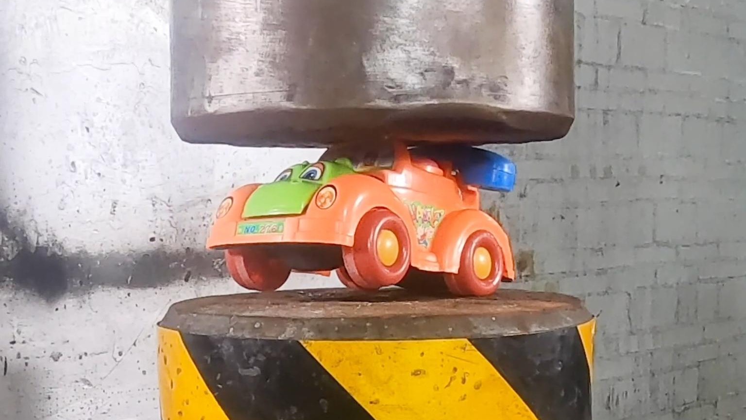 我小时候经常生病，而且夜里经常惊醒