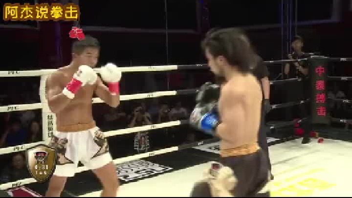 堪比邱建良的搏击小将，霸气迎战日本选手，全程吊打日本双冠王！