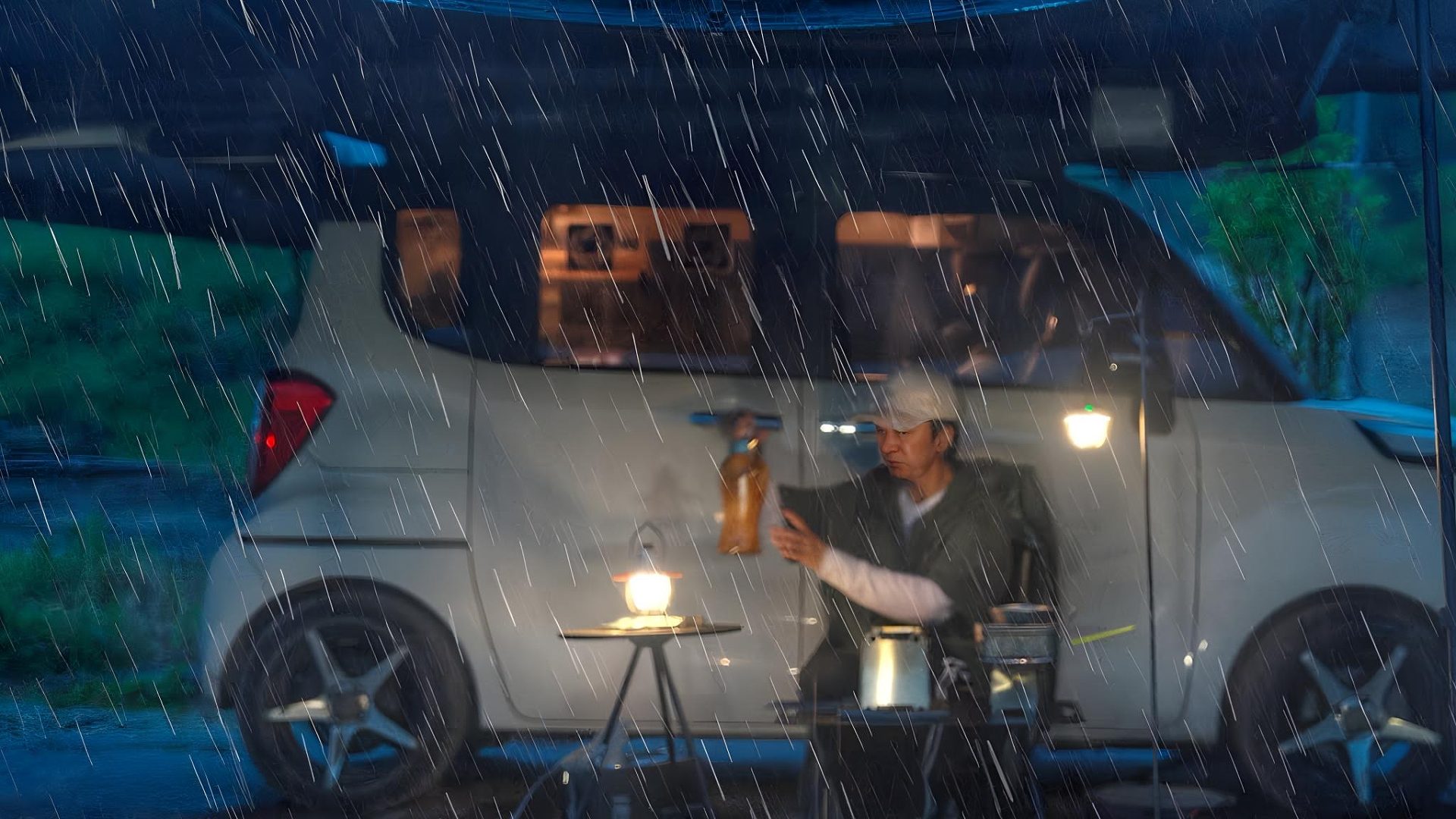 一人沉浸式雨天汽车露营（第一集）