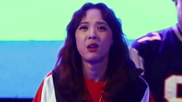 你说你不出众 可是我只看到你了