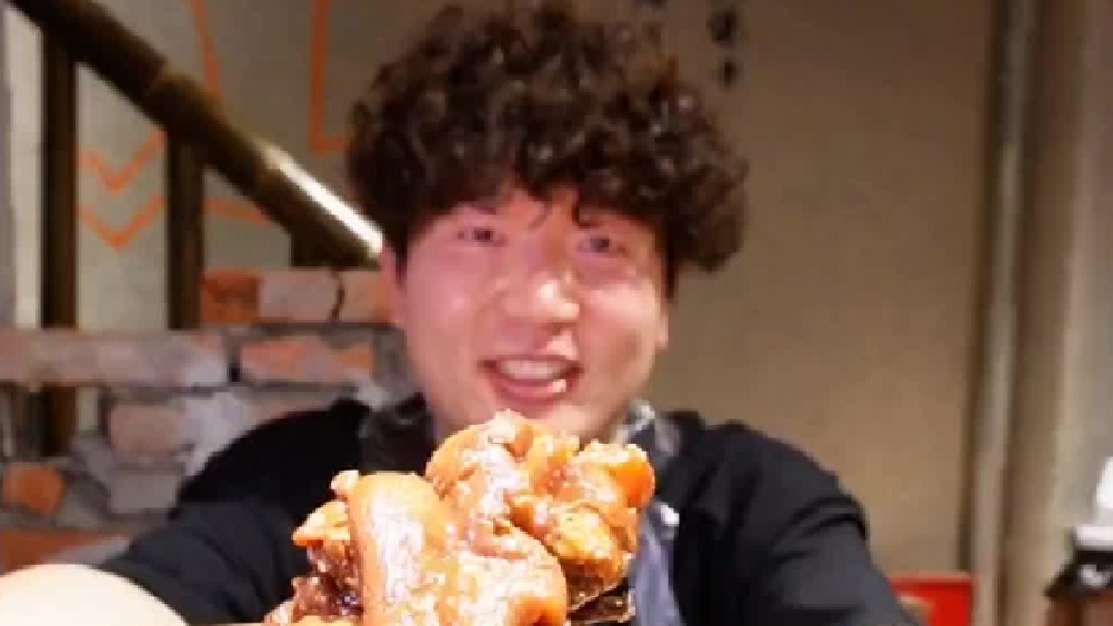 找了整整五个理由就为了出来吃顿火锅