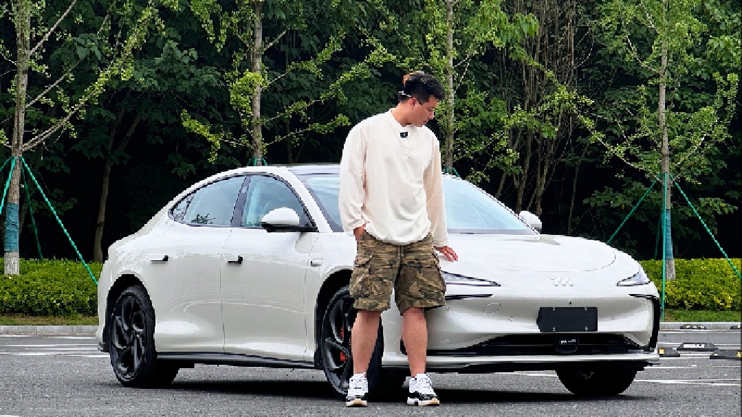 20万决赛圈的一匹“黑马”，“7系”车型们就问你慌不慌？