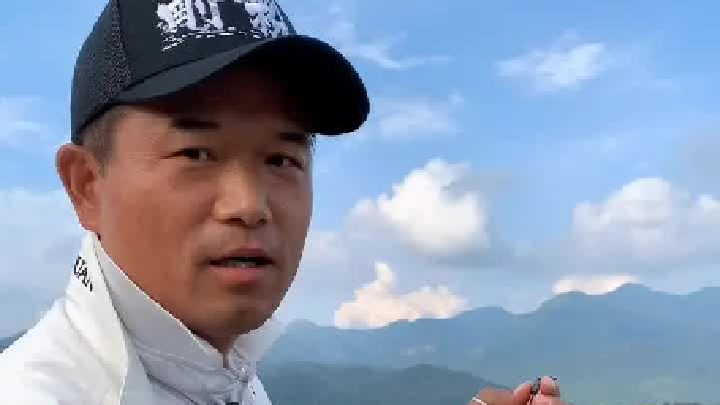 浮钓鲢鳙该如何选位如何找鱼层。