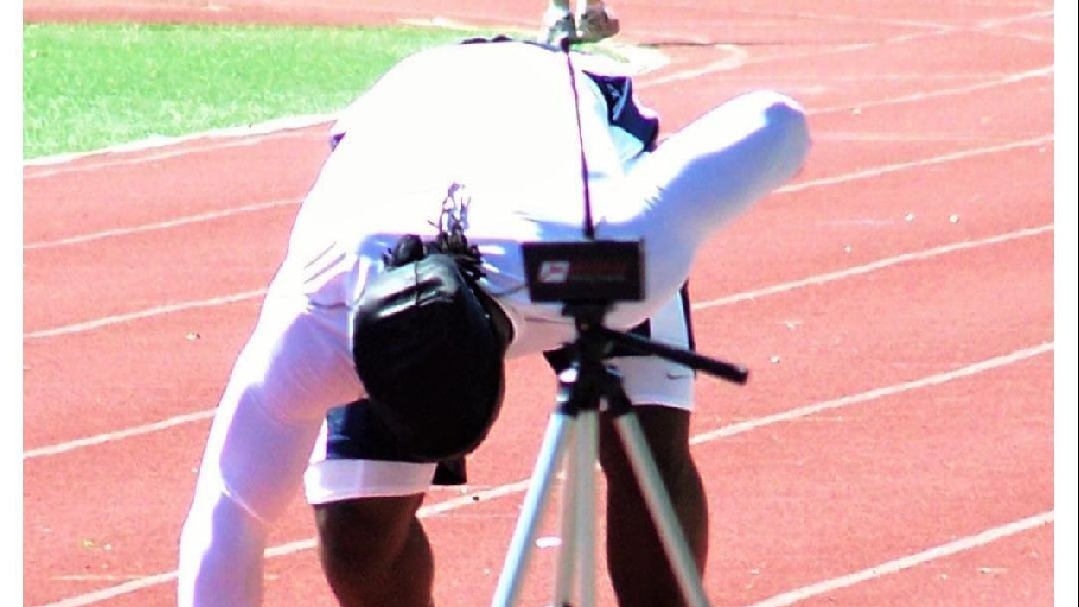 你认为头发短真的能减风阻吗？