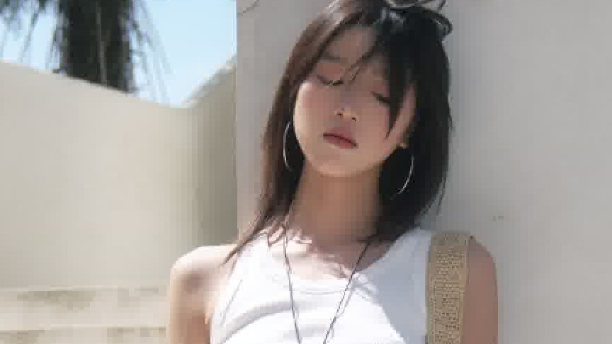 被伤过的娃，总能演绎出高冷的一面~嘿嘿