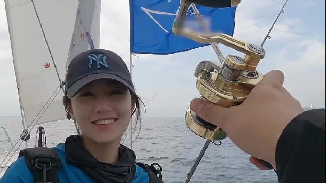 你敢相信？热心钓友为带我们钓鱼竟准备了一艘帆船。。
