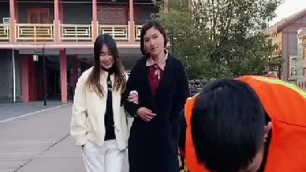 在你眼里是根草 在别人眼里或许是块宝，你不珍惜会有人替你珍惜