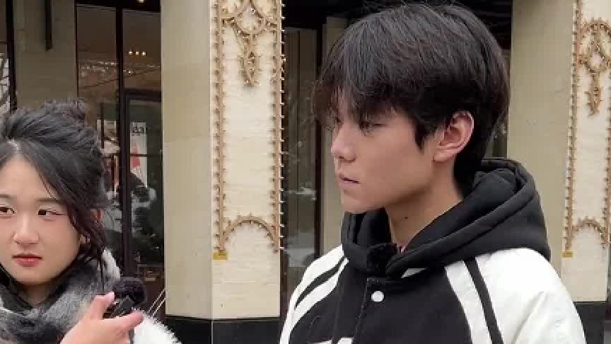 超甜女生喜欢了大学同学4年，还没来得及表白，两个人就要分别异地。。