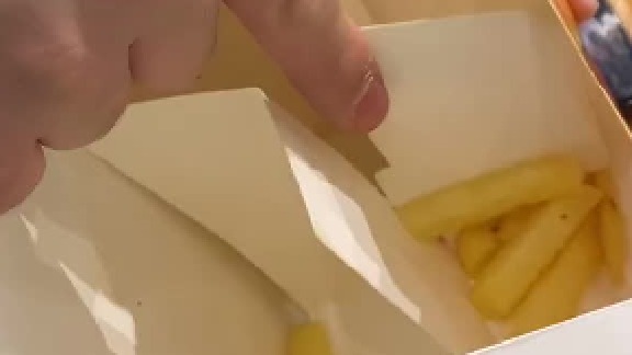 抓着就跑，最爱吃小肉肉