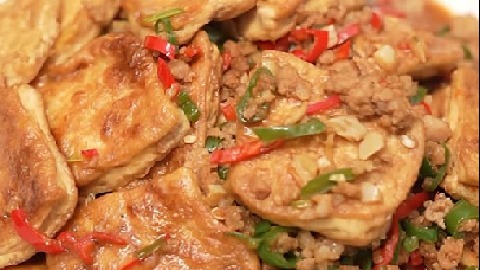 杨杨以为好菜在后面，没想到…… 