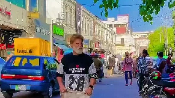 这小子真是闲的