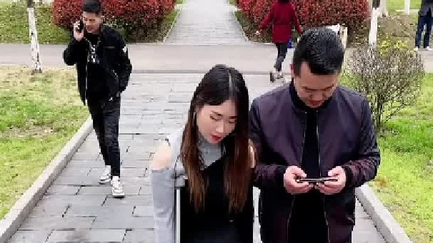 不是所有人都站在原地等你