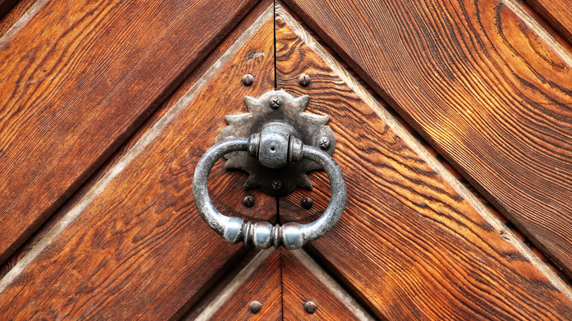 关门的声音 the sound of door closing