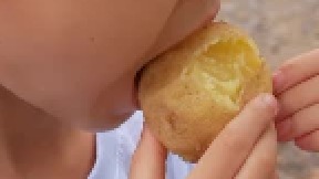 有句触动心底的话：如果这场战我们不打，我们的下一代就要打