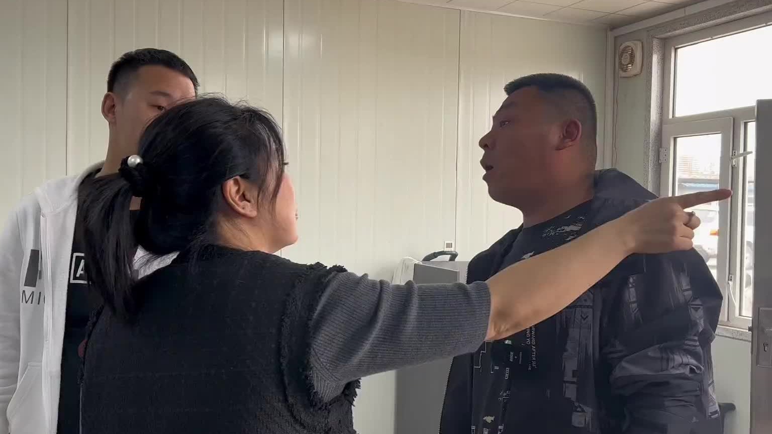 这两嘴巴子打的解气啊