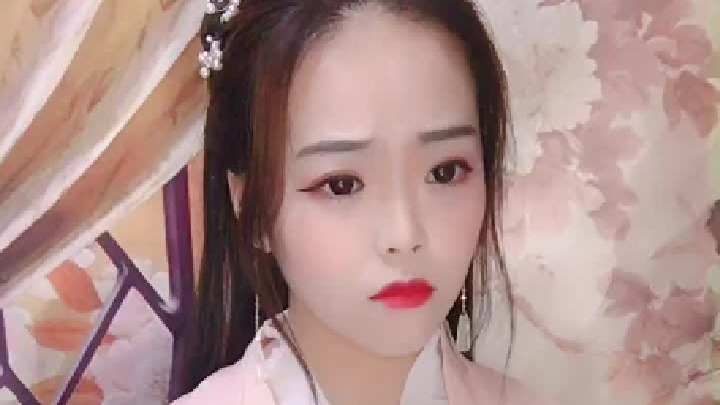 在下不才……救过二殿下三回性命……