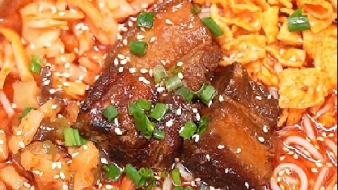 杨杨终于反抗了，果然选到鲍鱼啦！ 