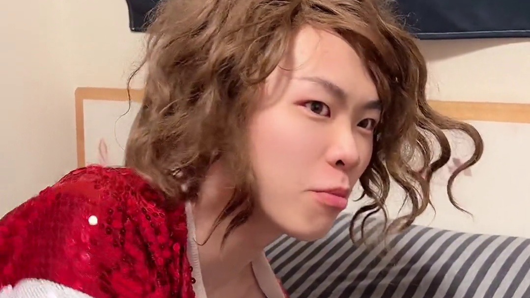 今天的孩子很勤劳