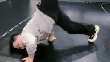 真是难为你咯，使出浑身解数