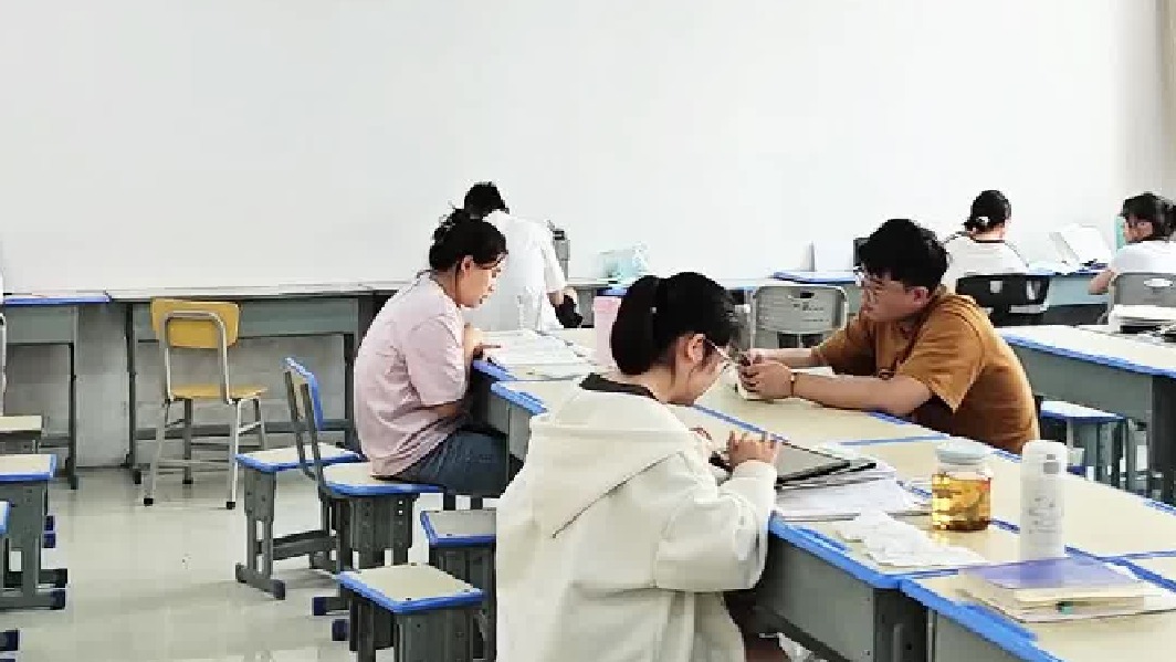 郑州寄宿考研自习室天任25寄宿考研基地床位告急