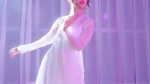 必须要很努力才能看起来毫不费力