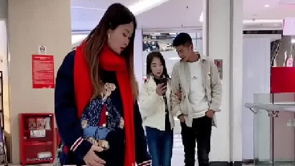 一个小举动就可以看清一个人，细品！