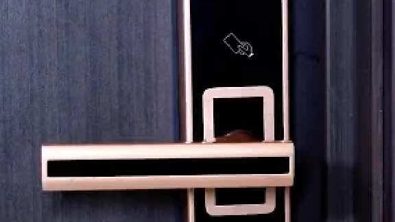 交不起单身税居然还能自动分配对象？但抽到的老公好像不太…