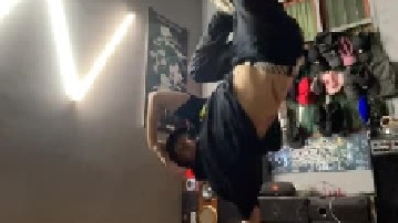 不钓鱼了，练舞了。