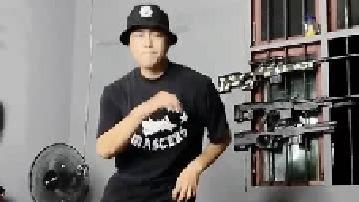 跳街舞吗？帅哥美女 很酷的那种哦！