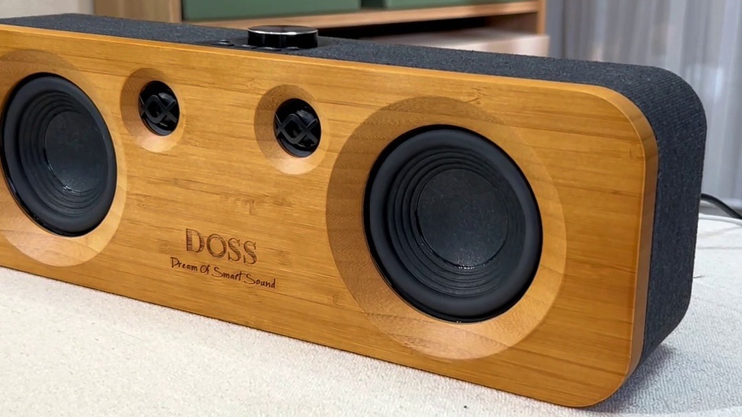 DOSS原木居家HIFI蓝牙音箱，还有两颗丝膜高音喇叭