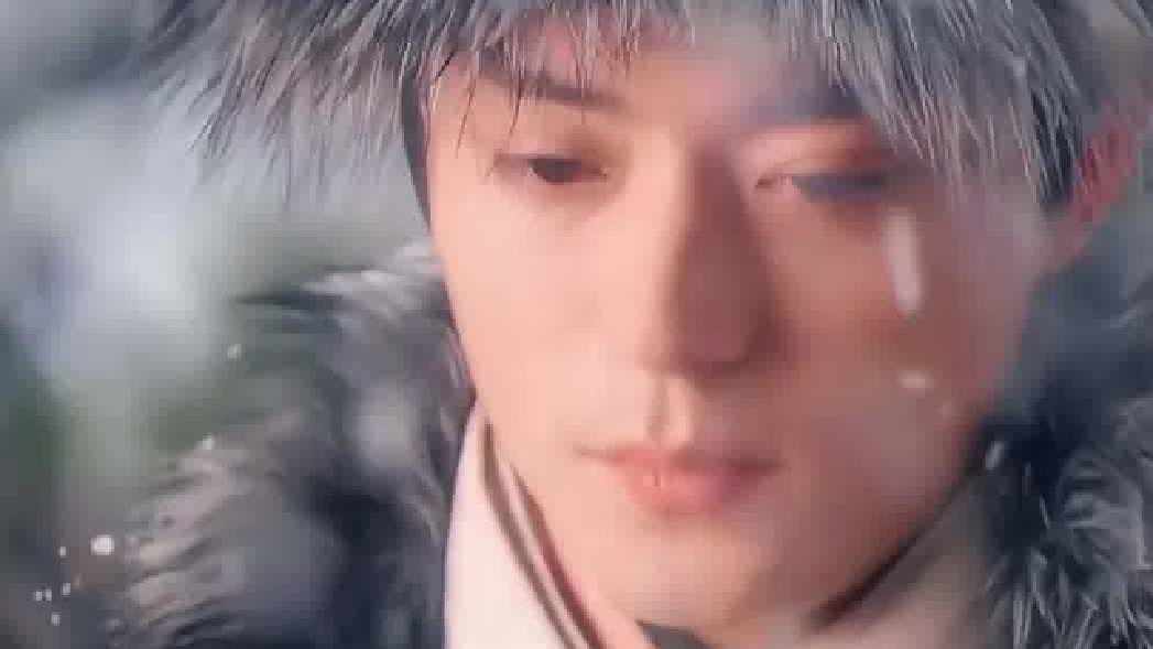 现在谁还敢拍戏素颜拍呀！